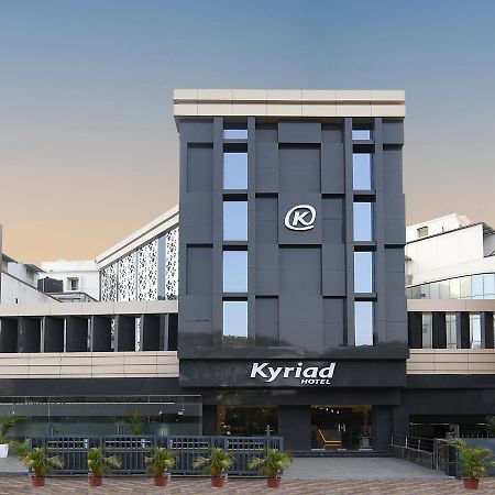 Kyriad Hotel Pimpri 外观 照片